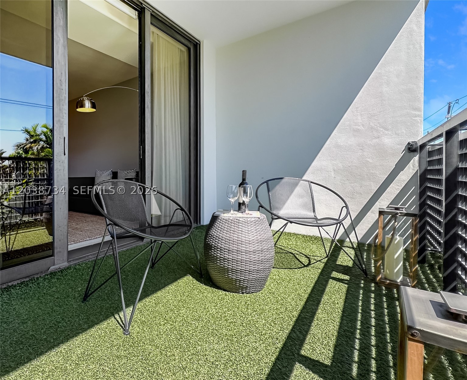 BAY BREEZE RESIDENCES CON - Residential