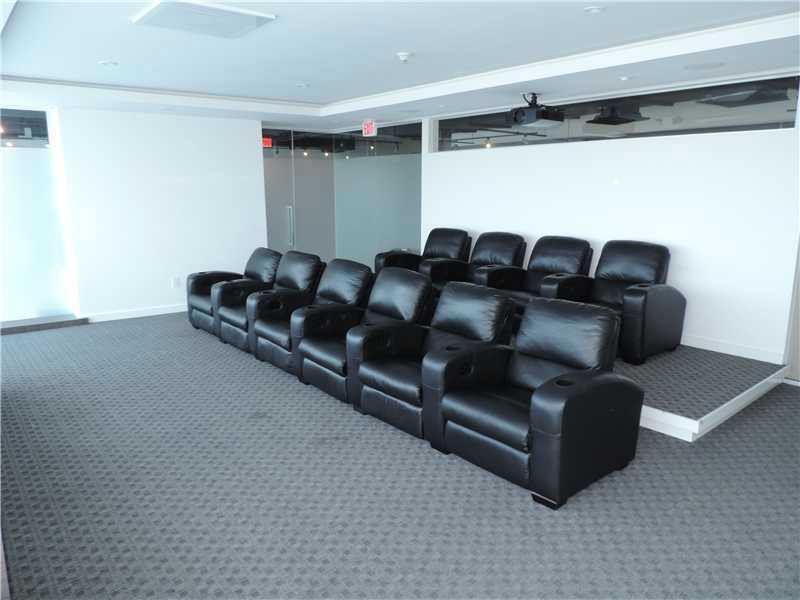 BLUE CONDO - Residential Lease