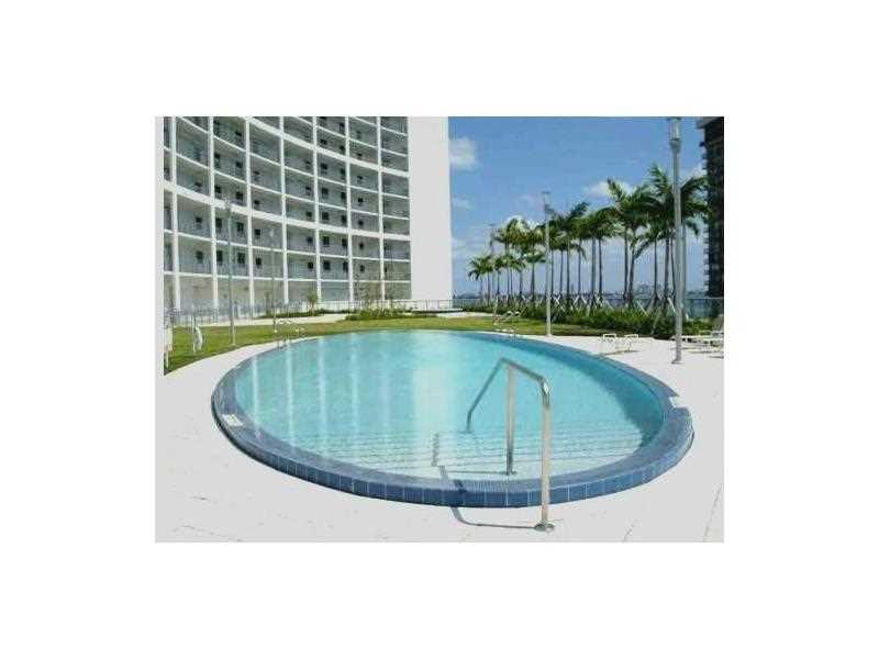 BLUE CONDO - Residential Lease
