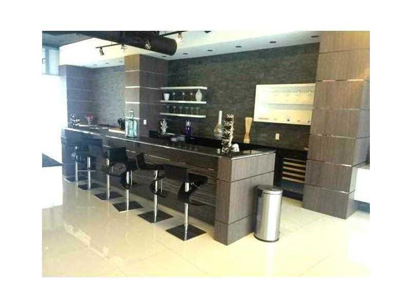 BLUE CONDO - Residential Lease