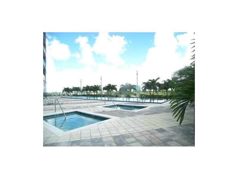 BLUE CONDO - Residential Lease