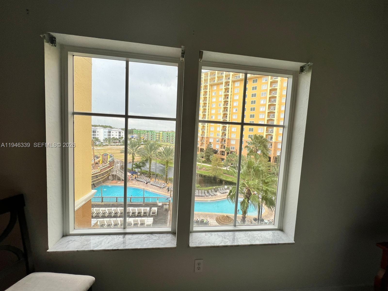 LAKE BUENA VISTA RESORT VI - Residential