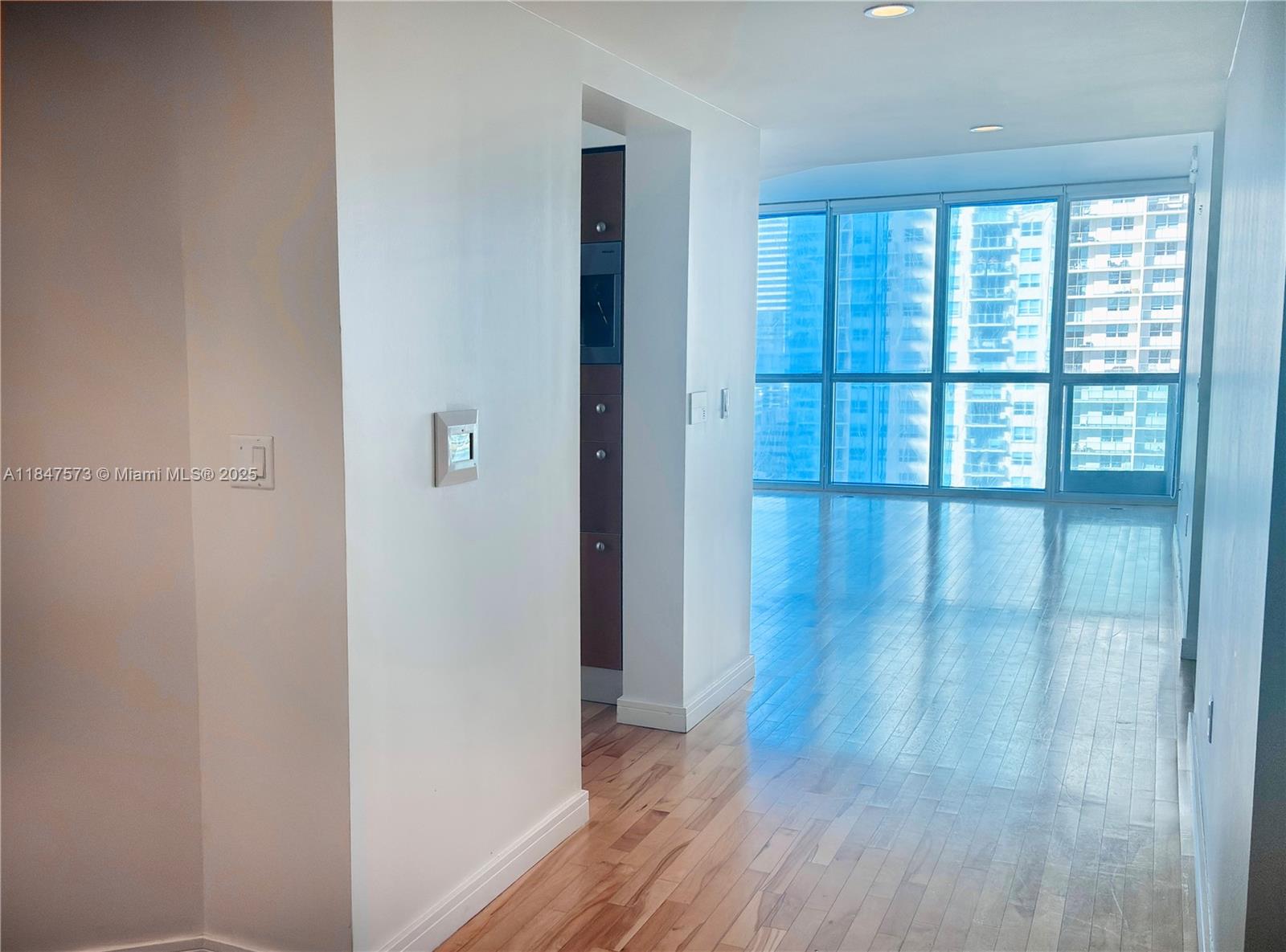 JADE RESIDENCES AT BRICKE - Residential Lease