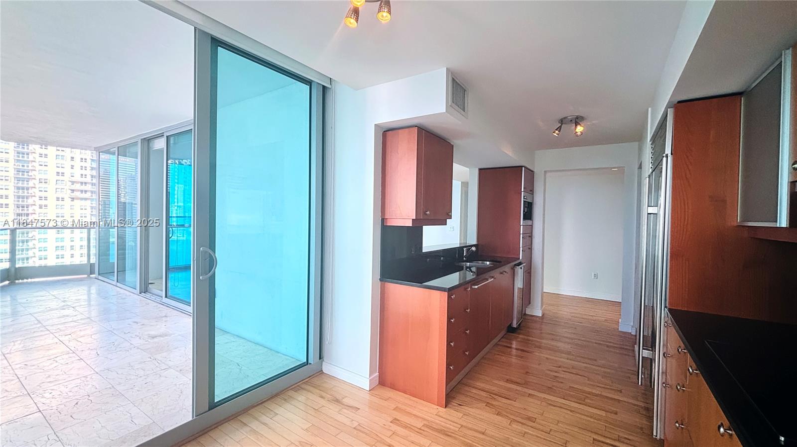 JADE RESIDENCES AT BRICKE - Residential Lease