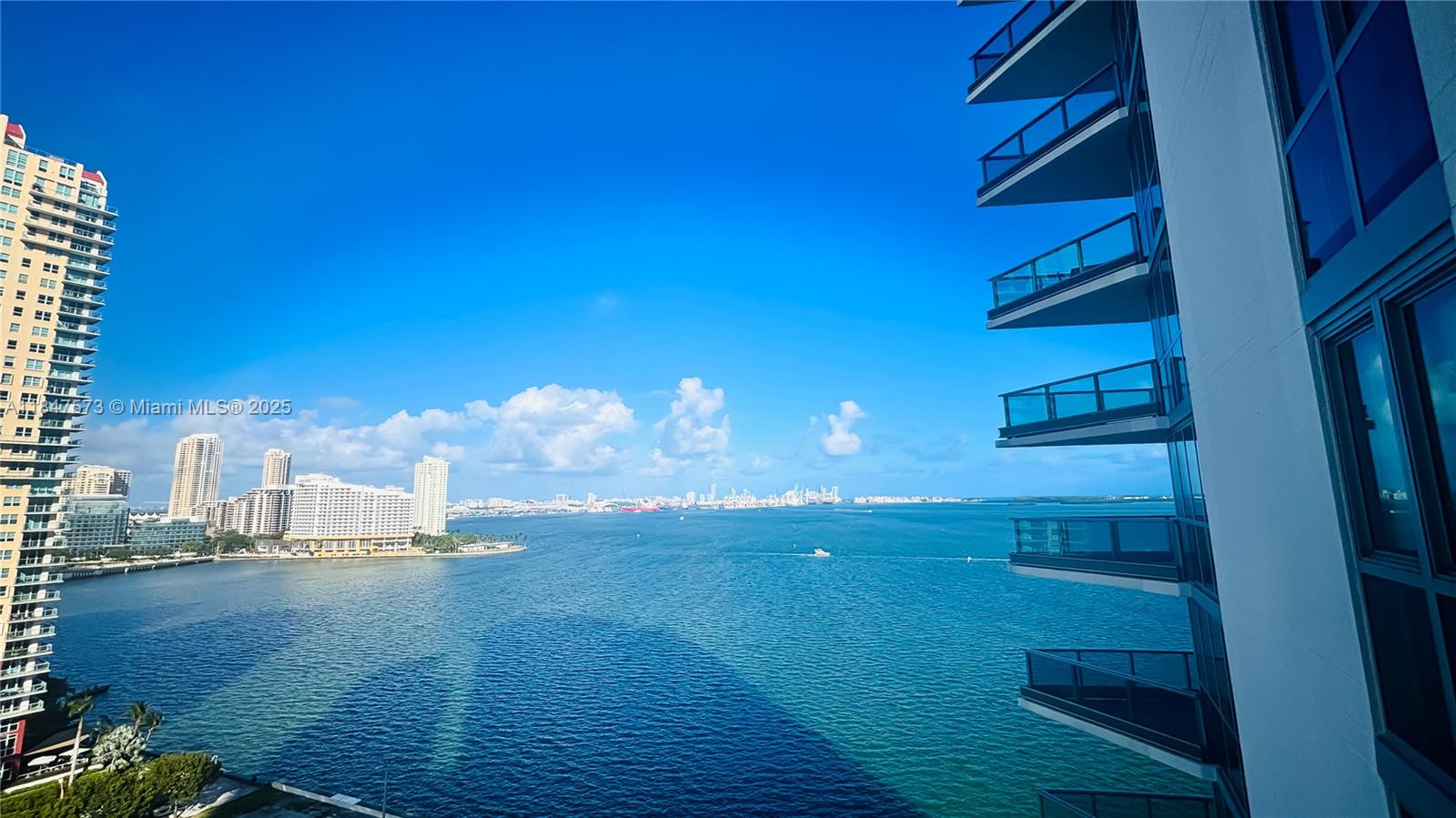JADE RESIDENCES AT BRICKE - Residential Lease