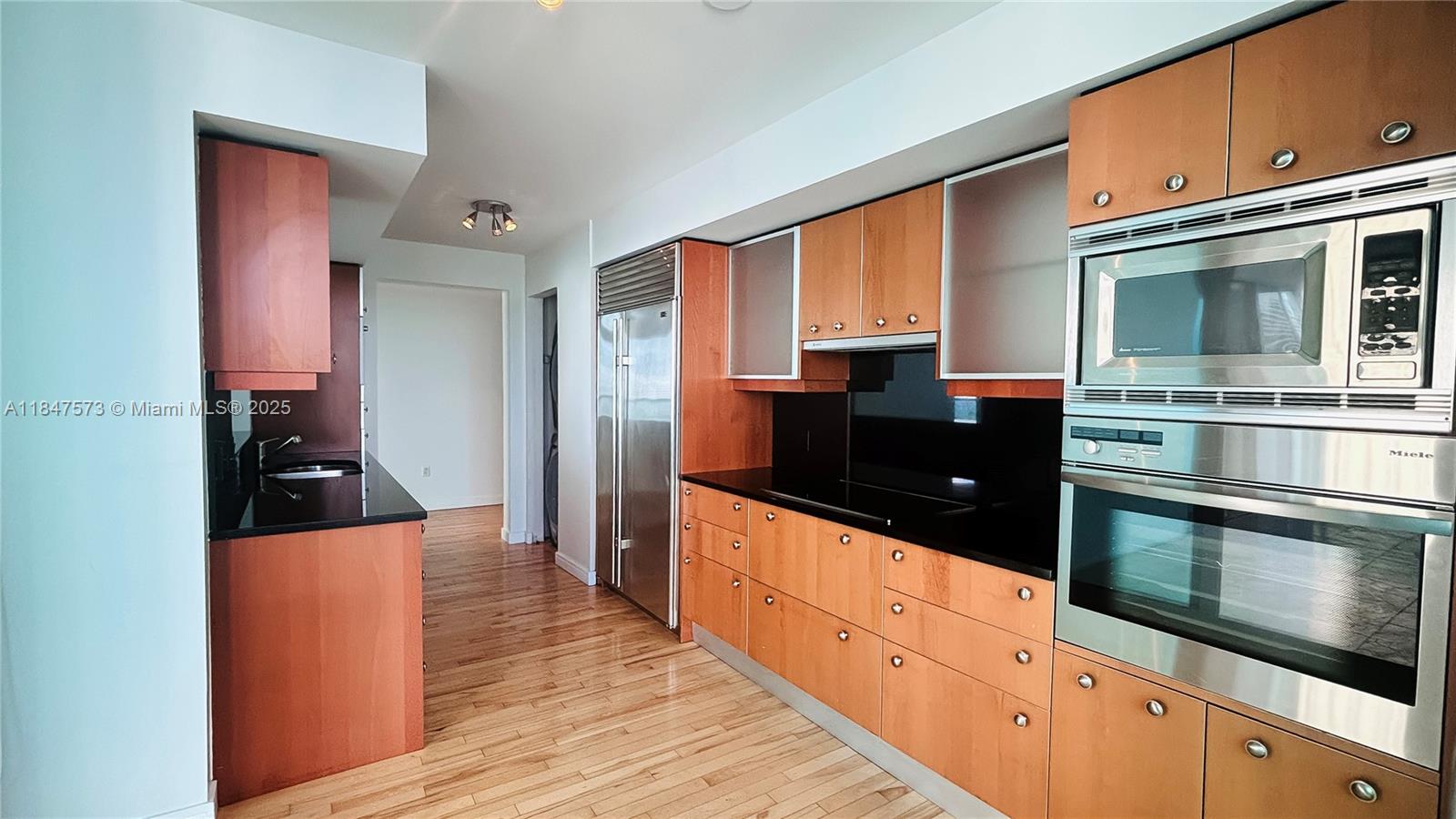 JADE RESIDENCES AT BRICKE - Residential Lease