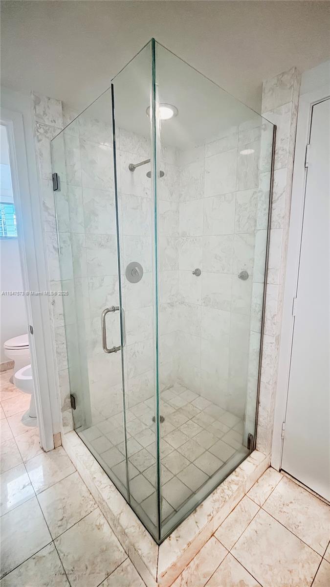 JADE RESIDENCES AT BRICKE - Residential Lease