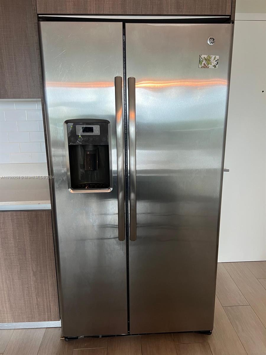 LE PARC AT BRICKELL CONDO - Residential Lease