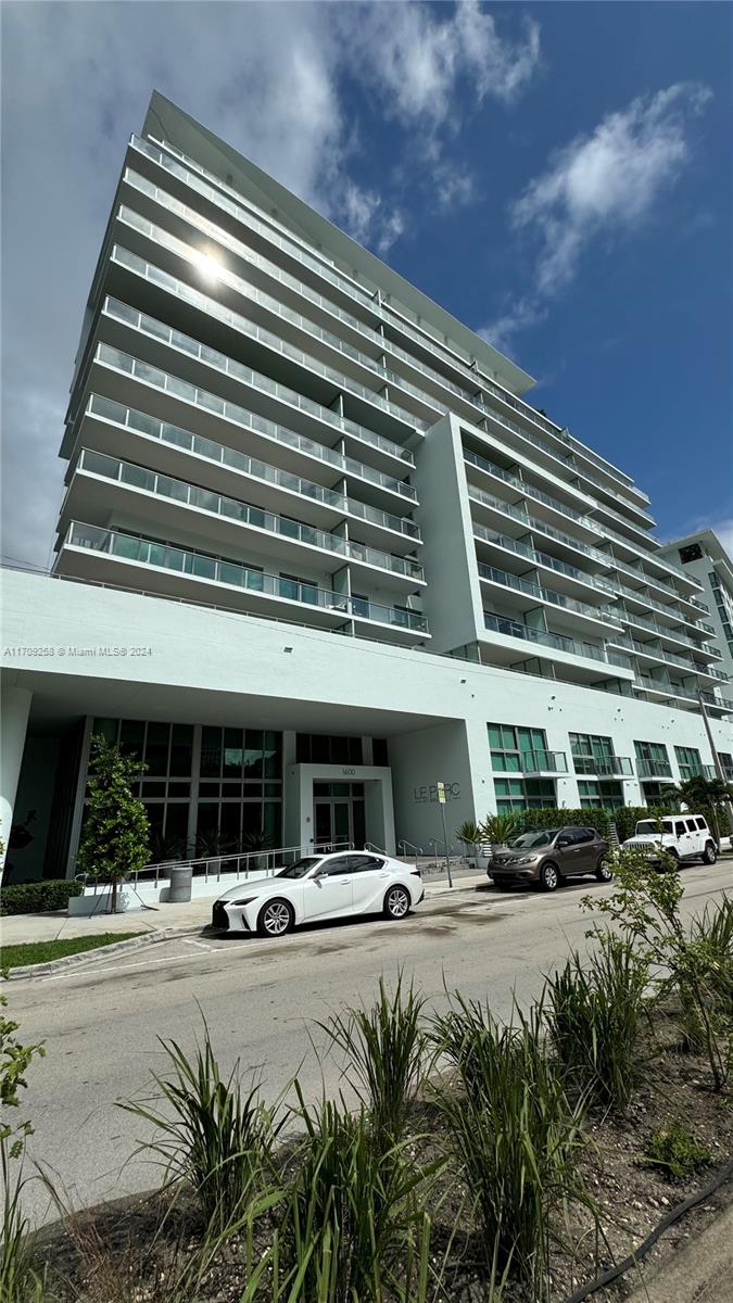 LE PARC AT BRICKELL CONDO - Residential Lease