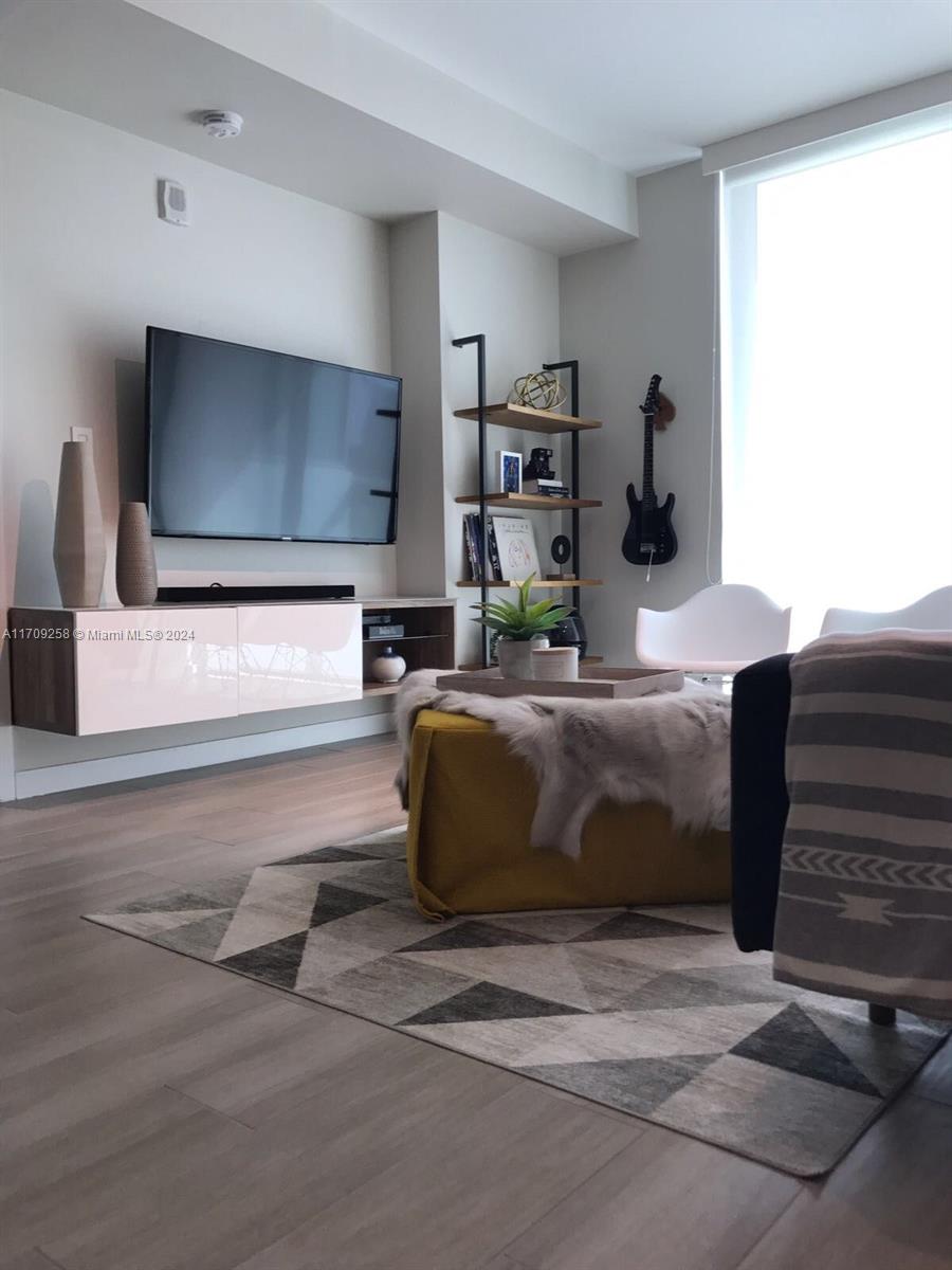 LE PARC AT BRICKELL CONDO - Residential Lease