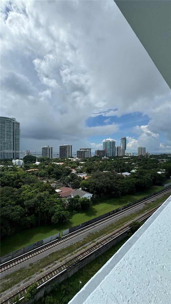 LE PARC AT BRICKELL CONDO - Residential Lease