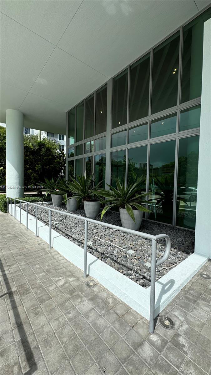 LE PARC AT BRICKELL CONDO - Residential Lease