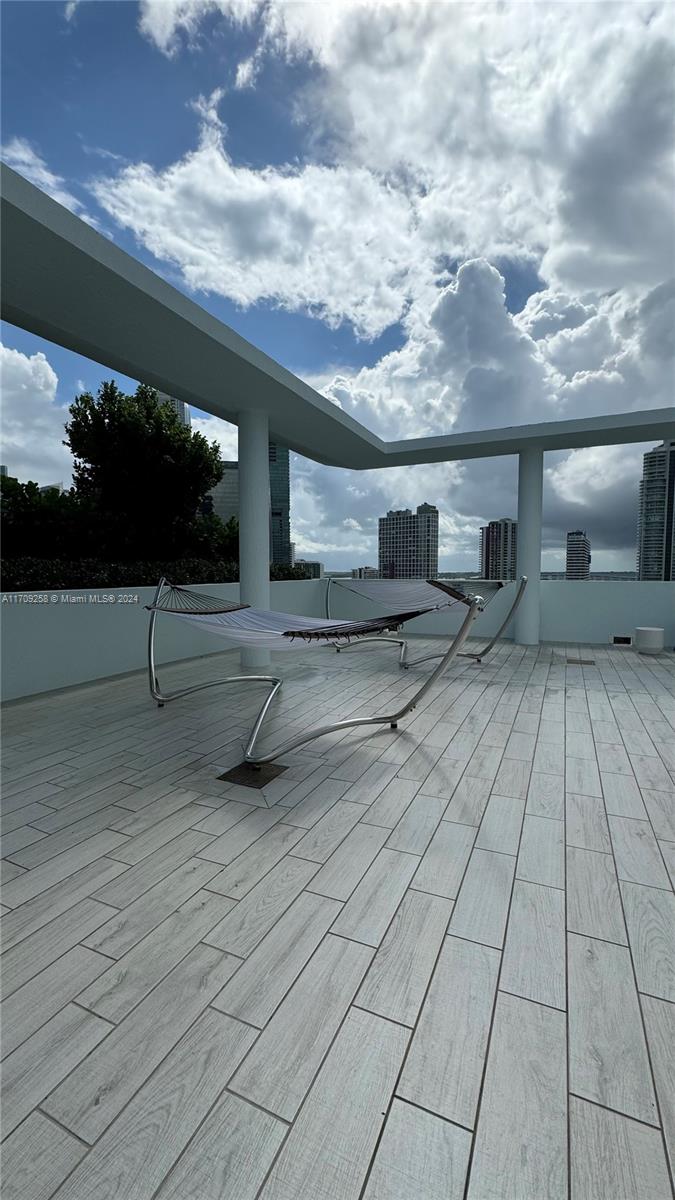 LE PARC AT BRICKELL CONDO - Residential Lease