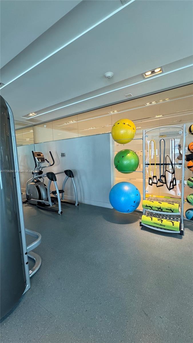 LE PARC AT BRICKELL CONDO - Residential Lease