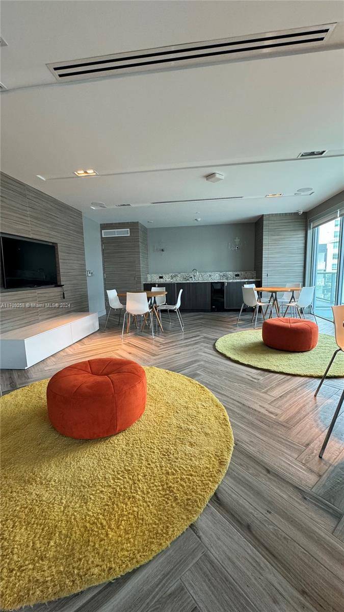 LE PARC AT BRICKELL CONDO - Residential Lease