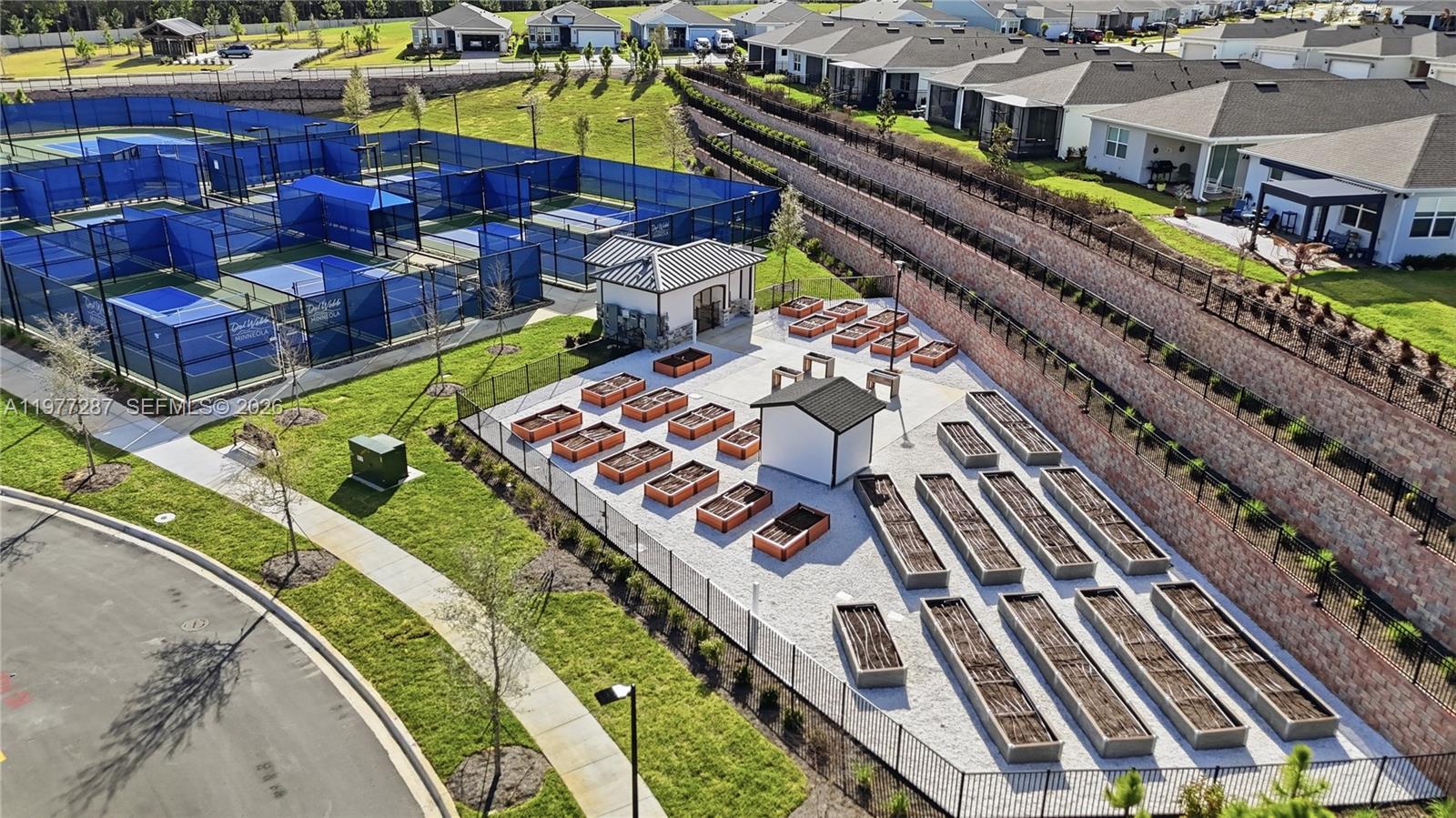 DEL WEBB MINNEOLA - Residential