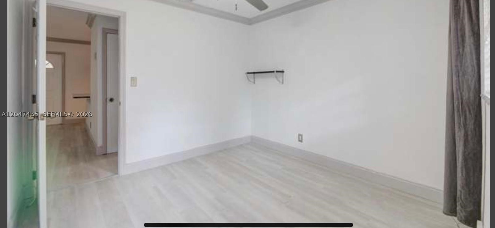 RIVERSIDE VILLAS CONDO BL - Residential