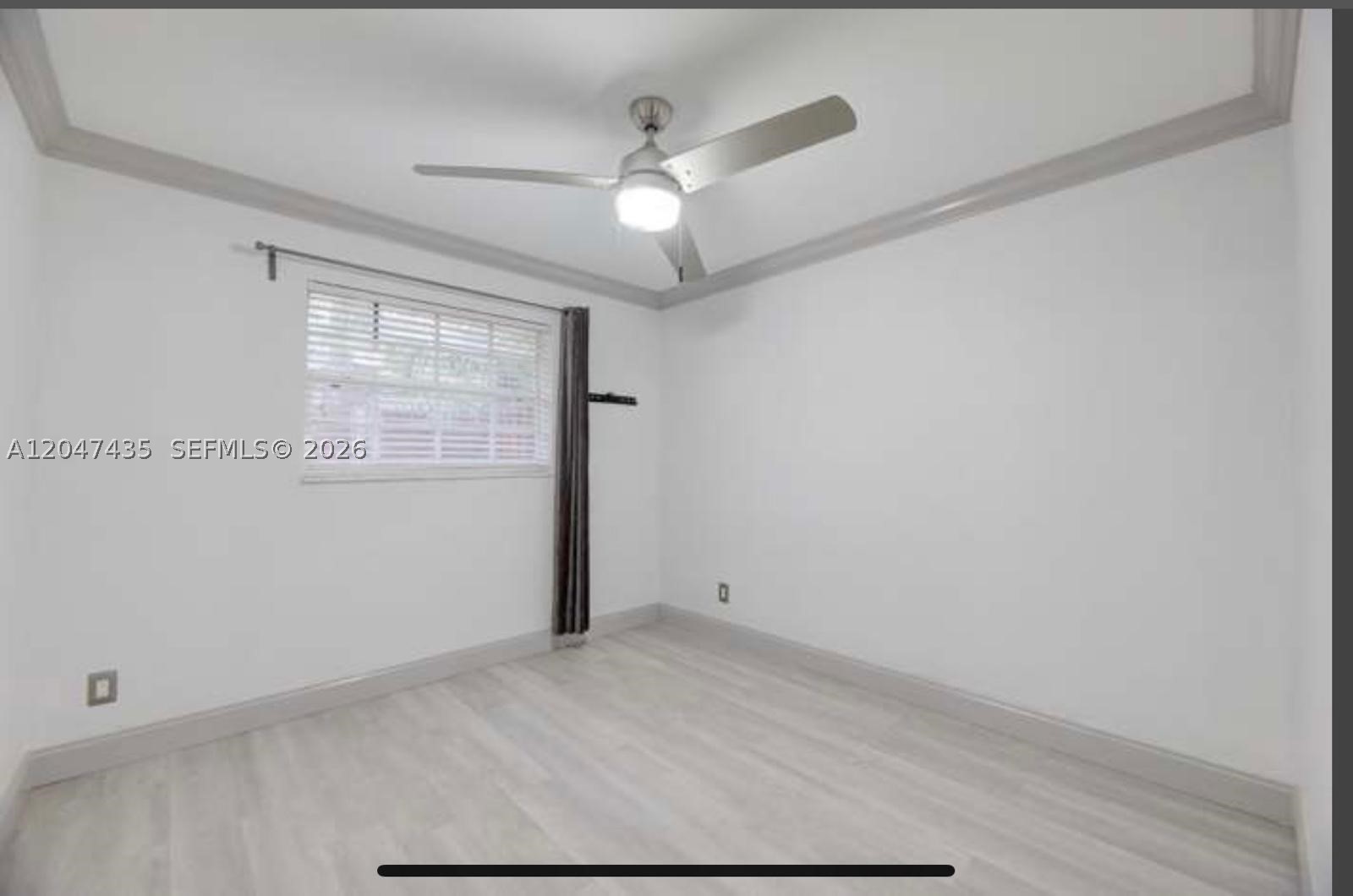 RIVERSIDE VILLAS CONDO BL - Residential