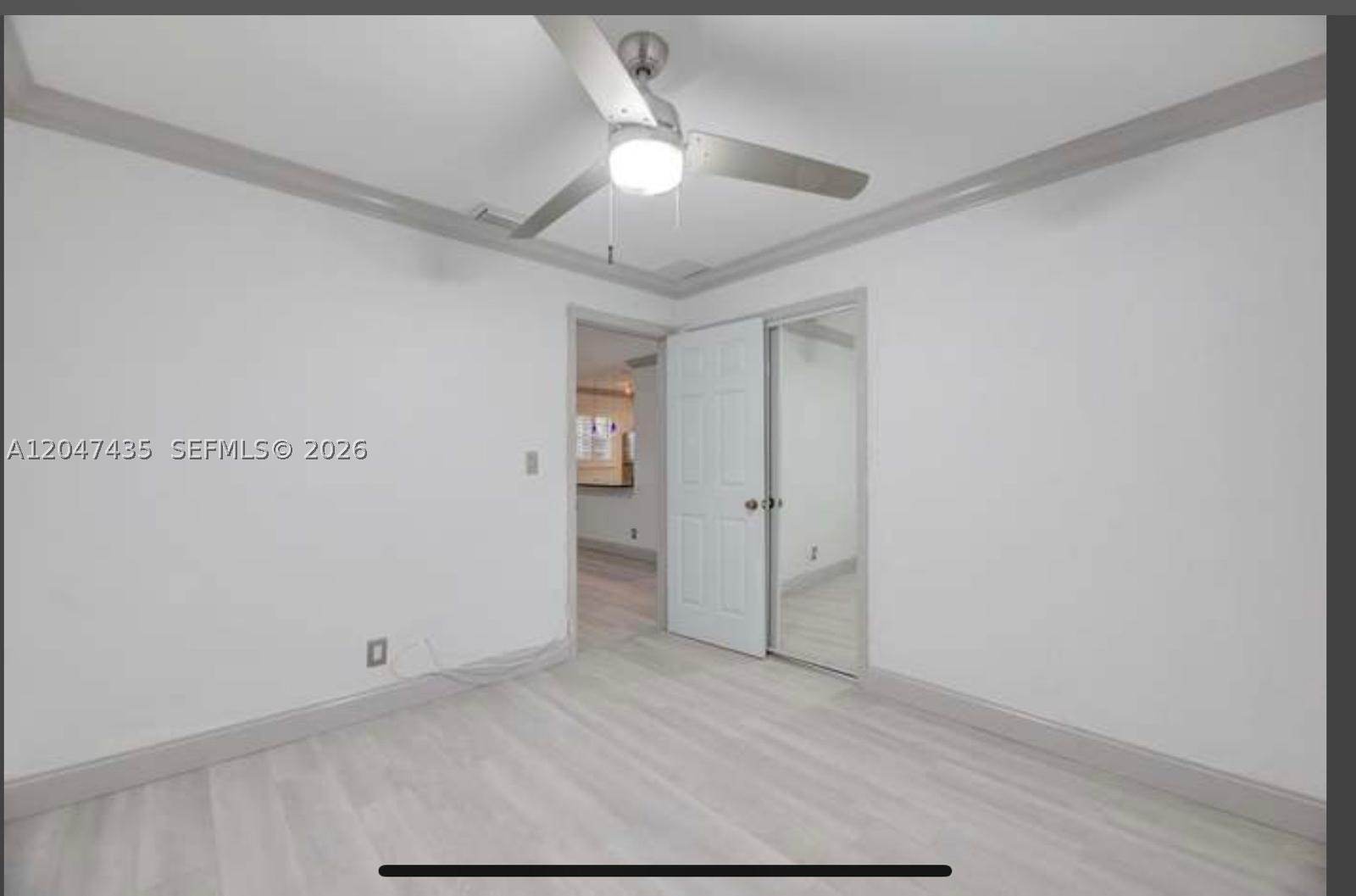 RIVERSIDE VILLAS CONDO BL - Residential