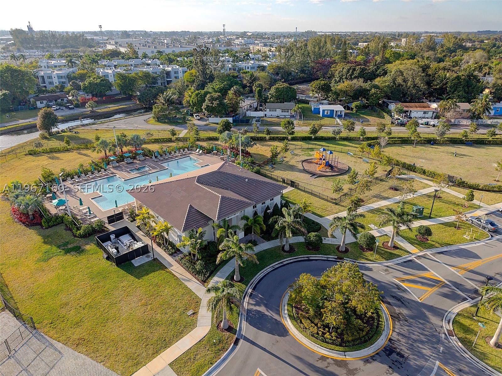 WESTVIEW GARDENS APARTMEN - Residential