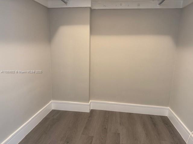 THE CARRIAGE HOUSE CONDO - Residential