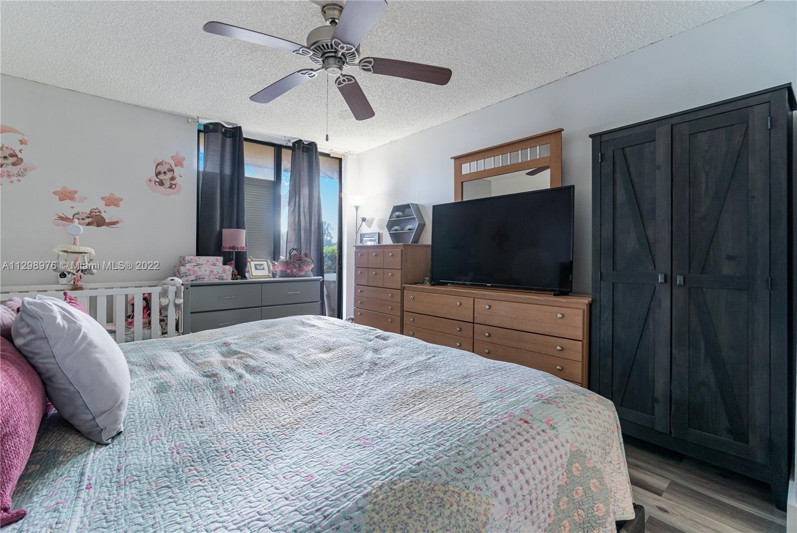 BLUE LAKE APTS CONDO - Residential Lease
