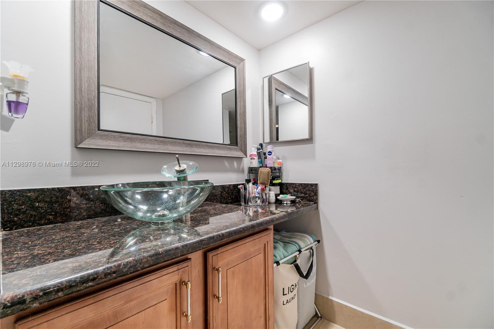 BLUE LAKE APTS CONDO - Residential Lease
