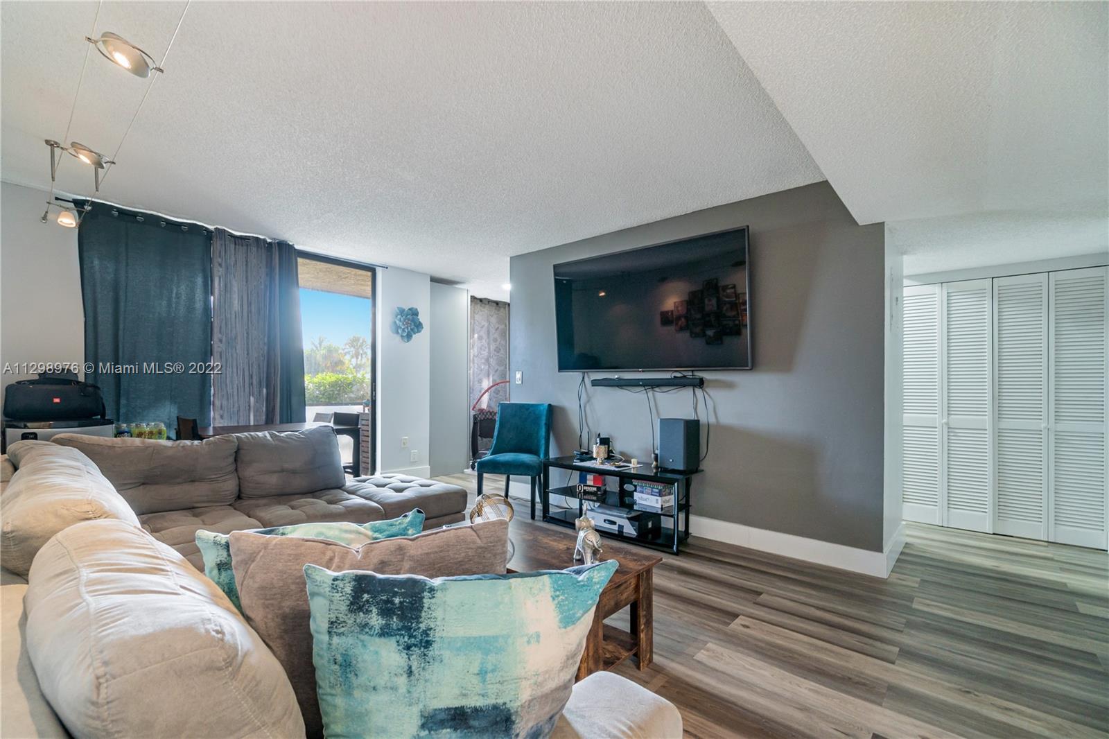 BLUE LAKE APTS CONDO - Residential Lease