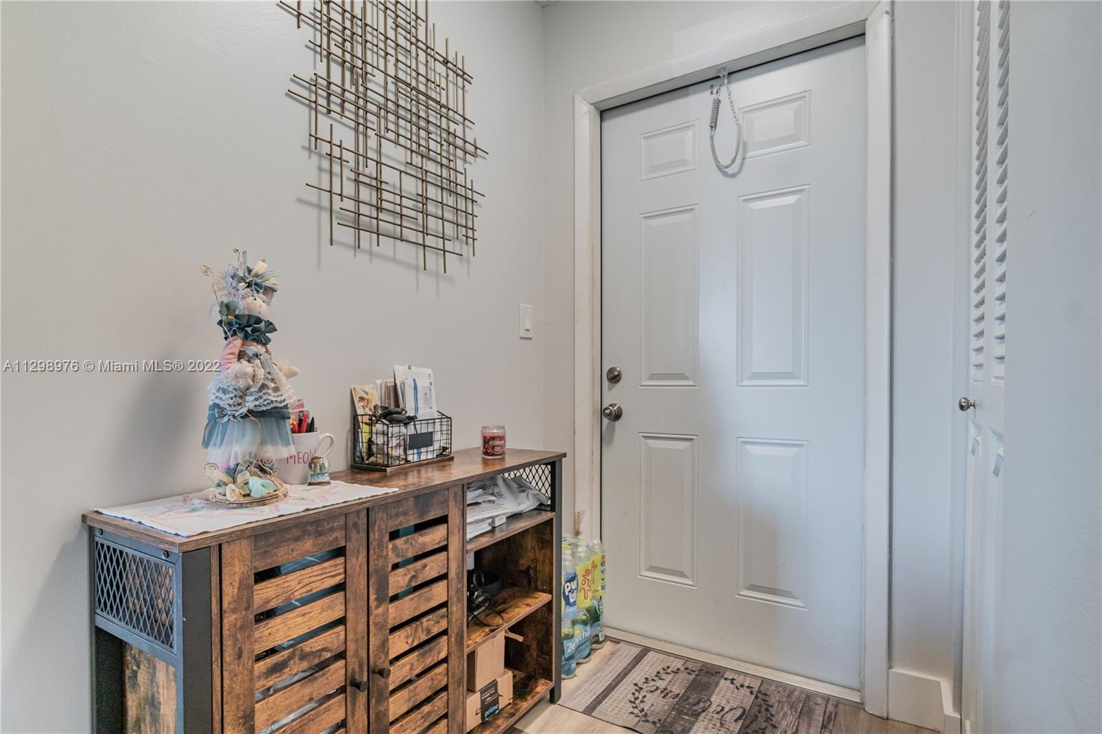 BLUE LAKE APTS CONDO - Residential Lease