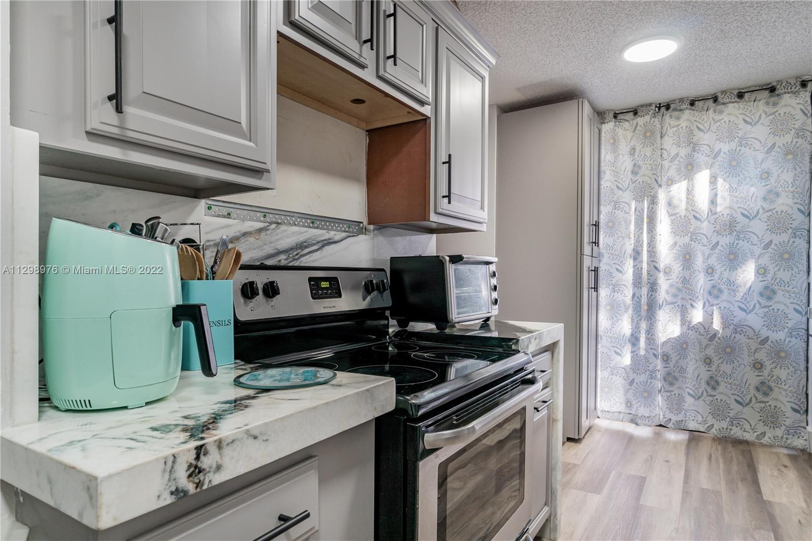 BLUE LAKE APTS CONDO - Residential Lease