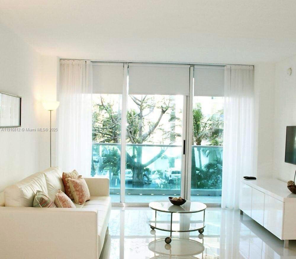 Great location and a great investment! Large 1 bedroom 1,5 bathroom unit with balcony in the heart of Hollywood Beach, close to Aventura Mall, Gulfstream Casino, Miami Beach and major expressways. The floor throughout, gorgeous ocean and city views. Building was completely renovated. Resort amenities, fitness center, heated pool, clubhouse, game room, parking and valet services. Great deal for investors. Short term rental allowed.