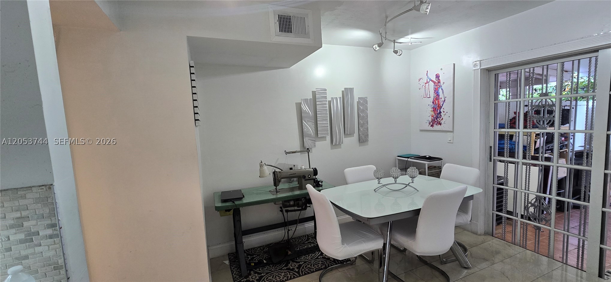 HALCON VILLAS CONDO NO 6 - Residential Lease