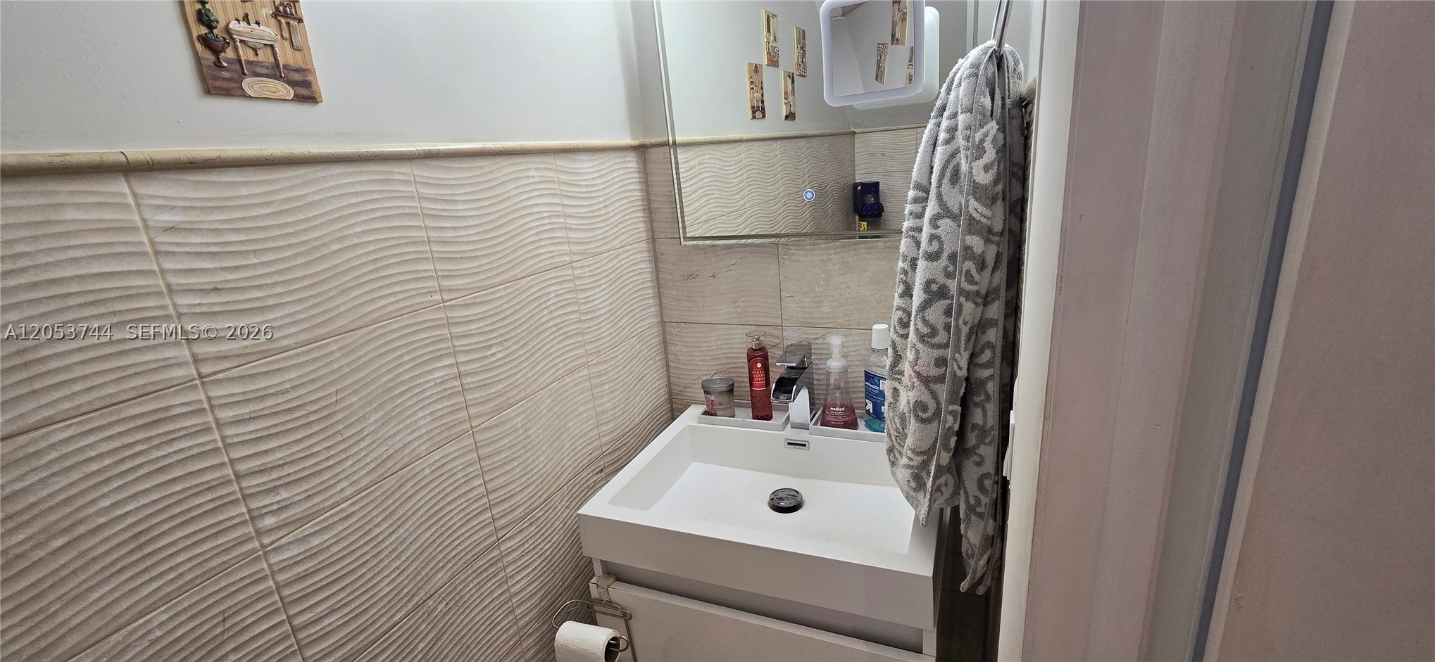 HALCON VILLAS CONDO NO 6 - Residential Lease
