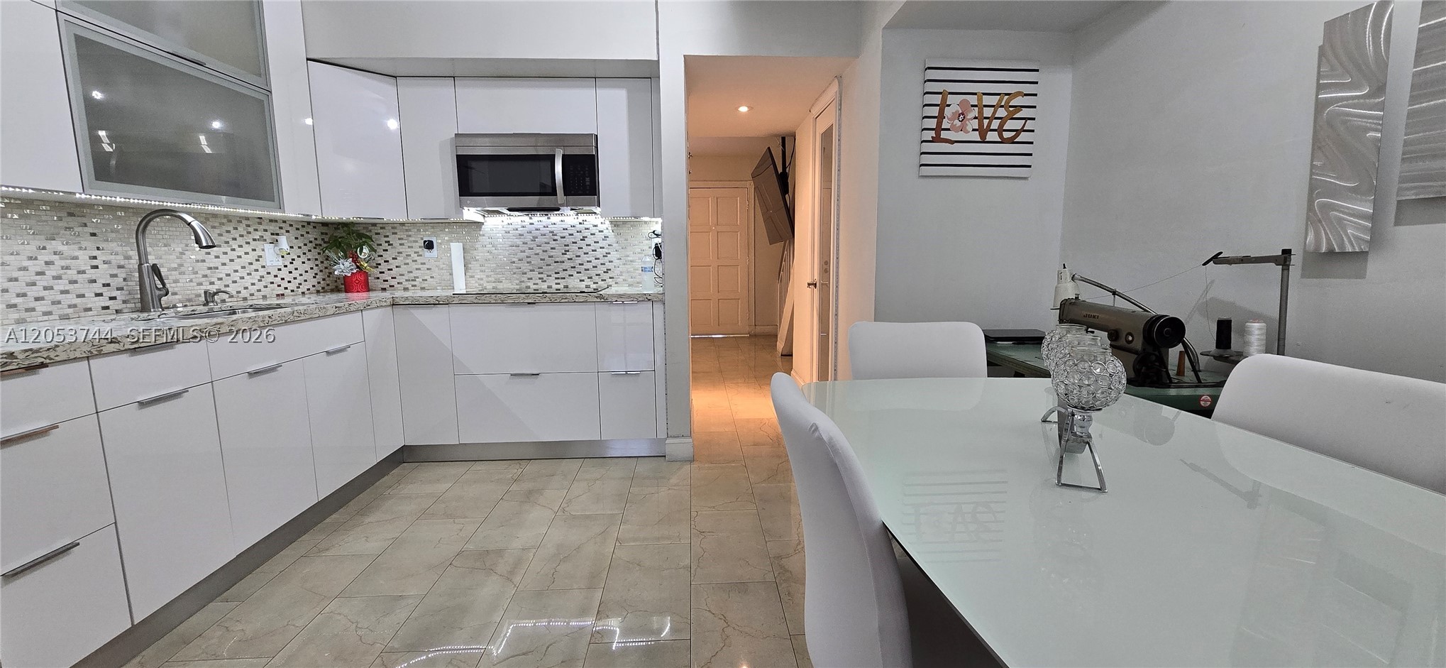 HALCON VILLAS CONDO NO 6 - Residential Lease
