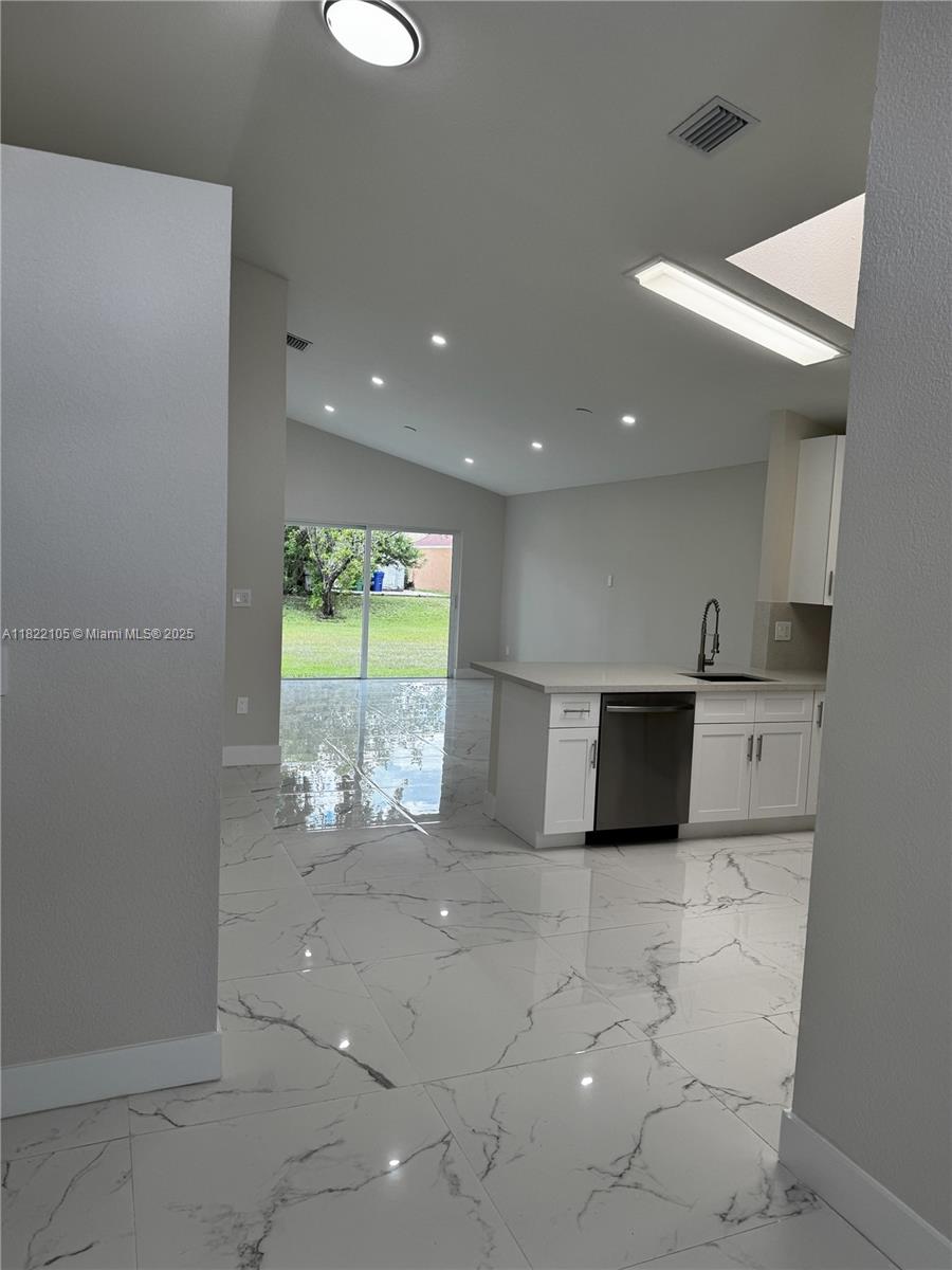 MEADOWS OF MIRAMAR - Residential