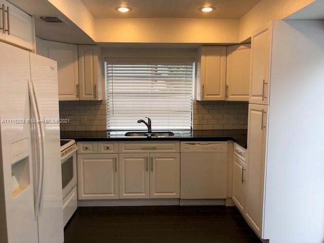 CROSSINGS TWNHSE SEC 1 - Residential Lease