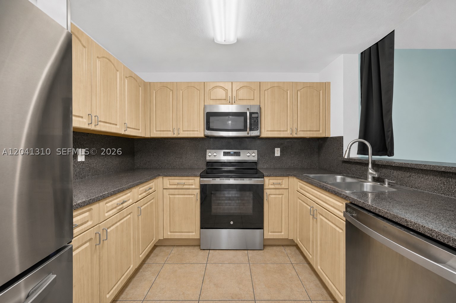 PRINCETONIAN ESTATES - Residential
