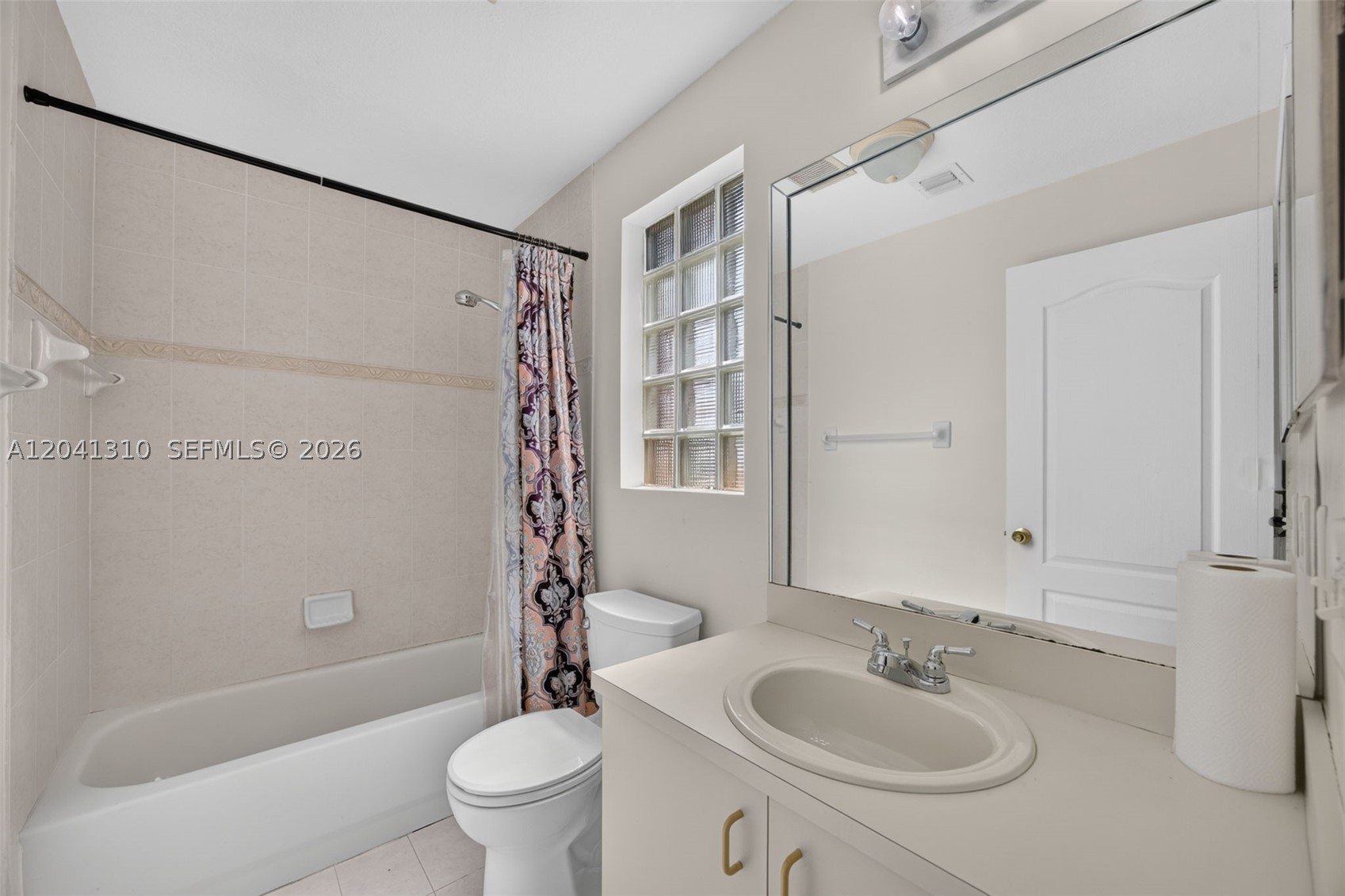 PRINCETONIAN ESTATES - Residential