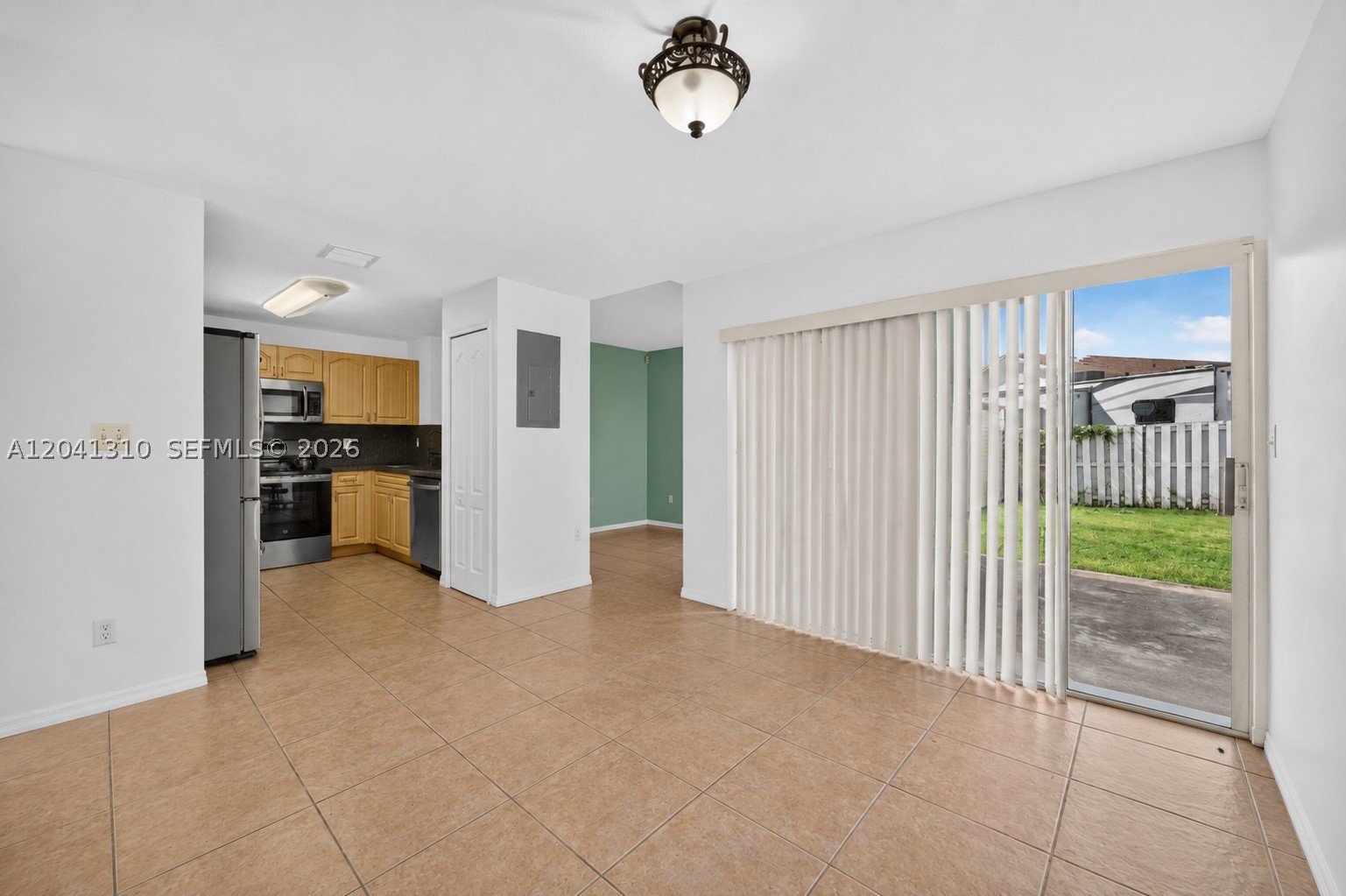 PRINCETONIAN ESTATES - Residential