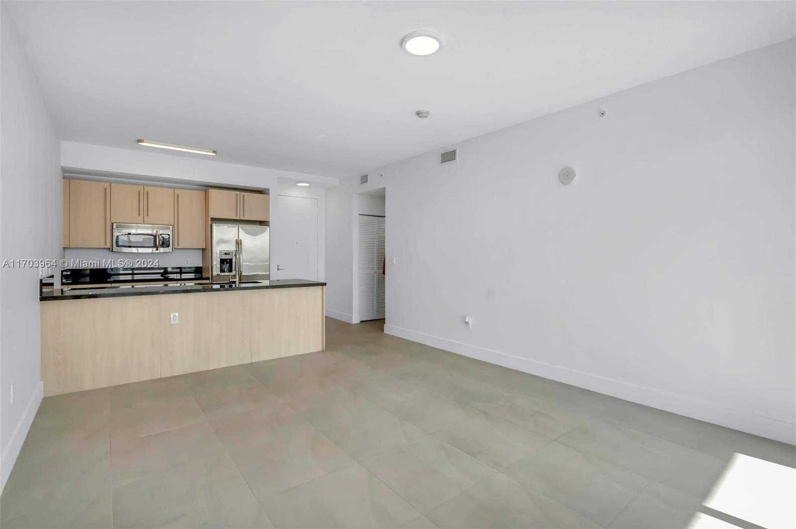 THE AXIS ON BRICKELL COND - Residential Lease