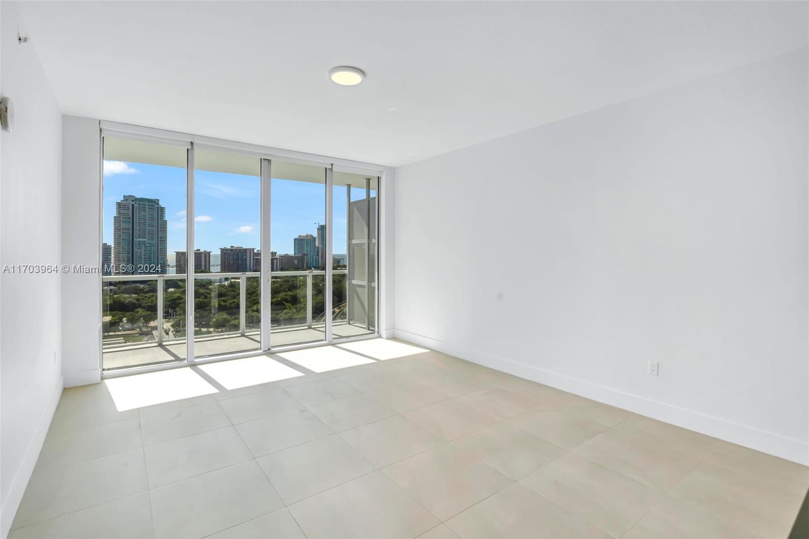 THE AXIS ON BRICKELL COND - Residential Lease