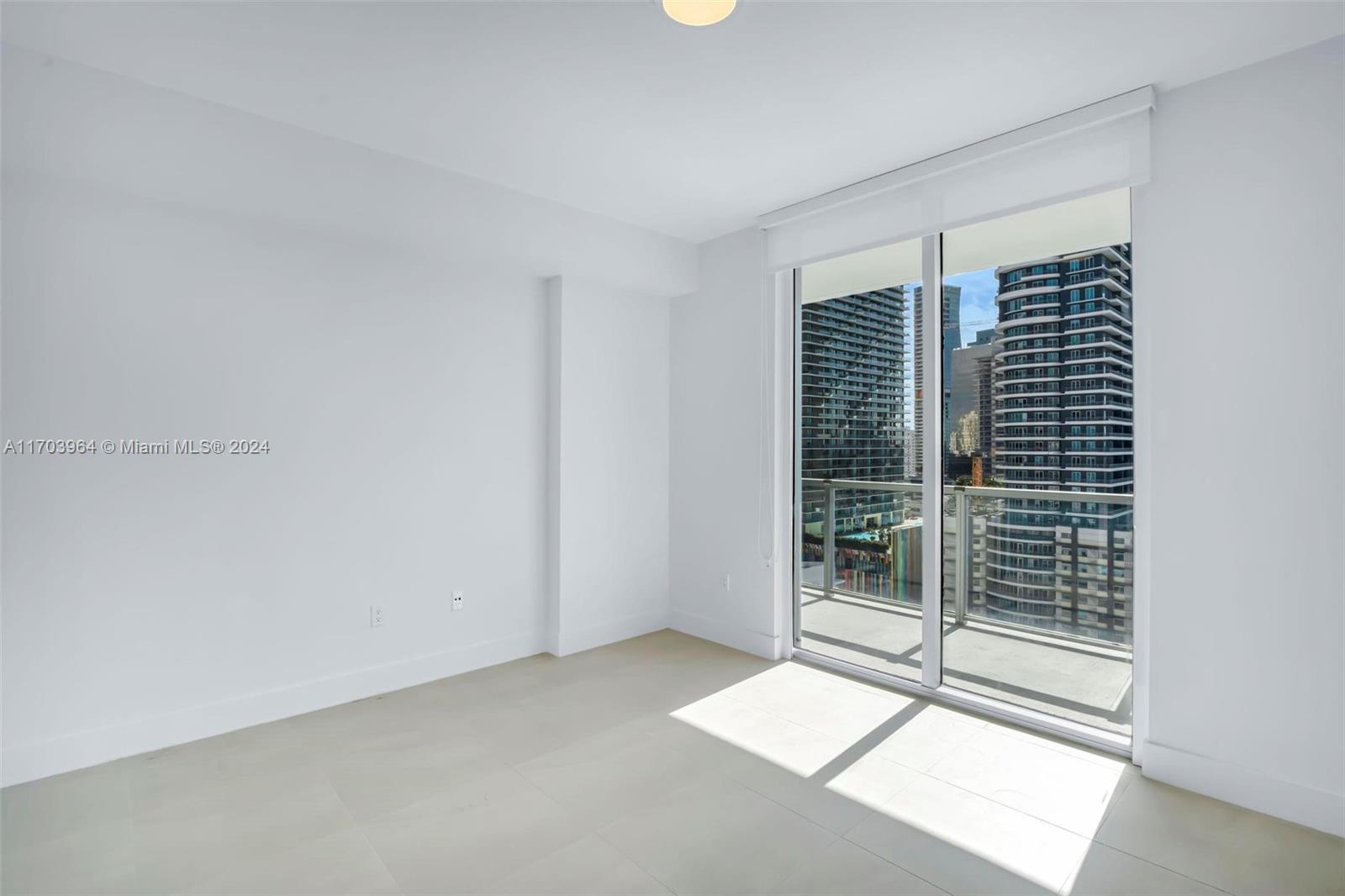 THE AXIS ON BRICKELL COND - Residential Lease