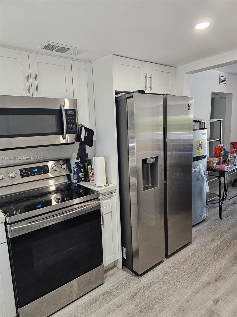 VILLAGE AT DADELAND CONDO - Residential Lease