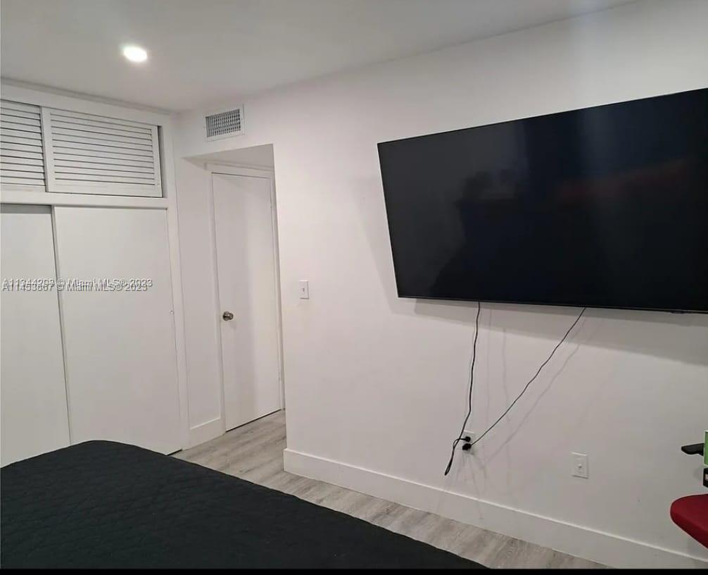 VILLAGE AT DADELAND CONDO - Residential Lease
