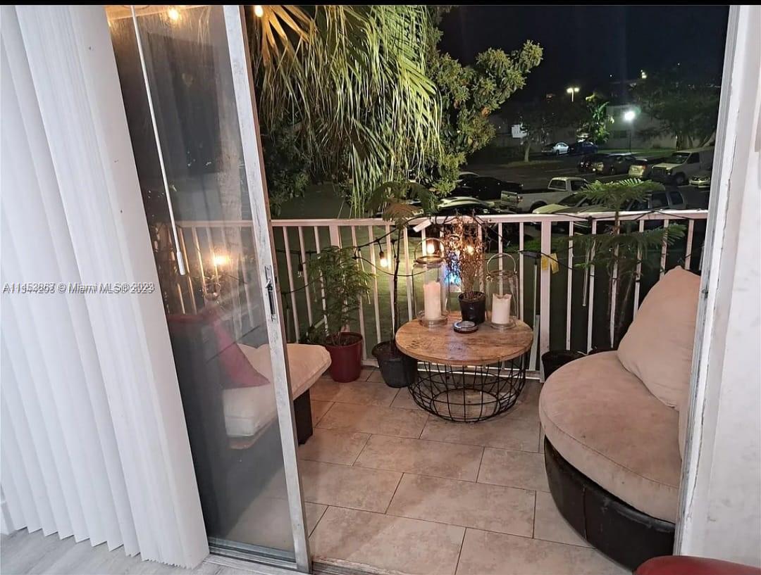 VILLAGE AT DADELAND CONDO - Residential Lease