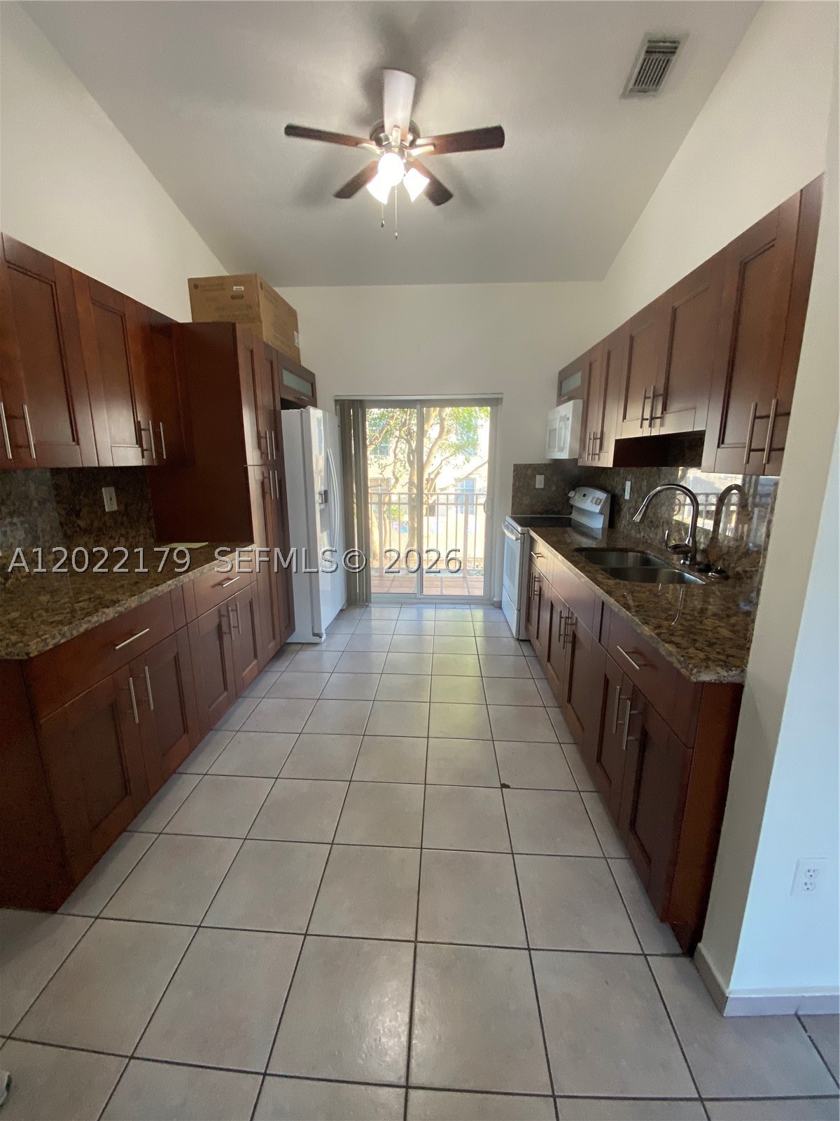 POINCIANA ROYALE VILLAS C - Residential