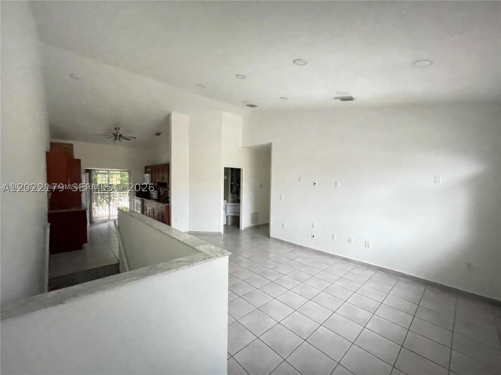 POINCIANA ROYALE VILLAS C - Residential