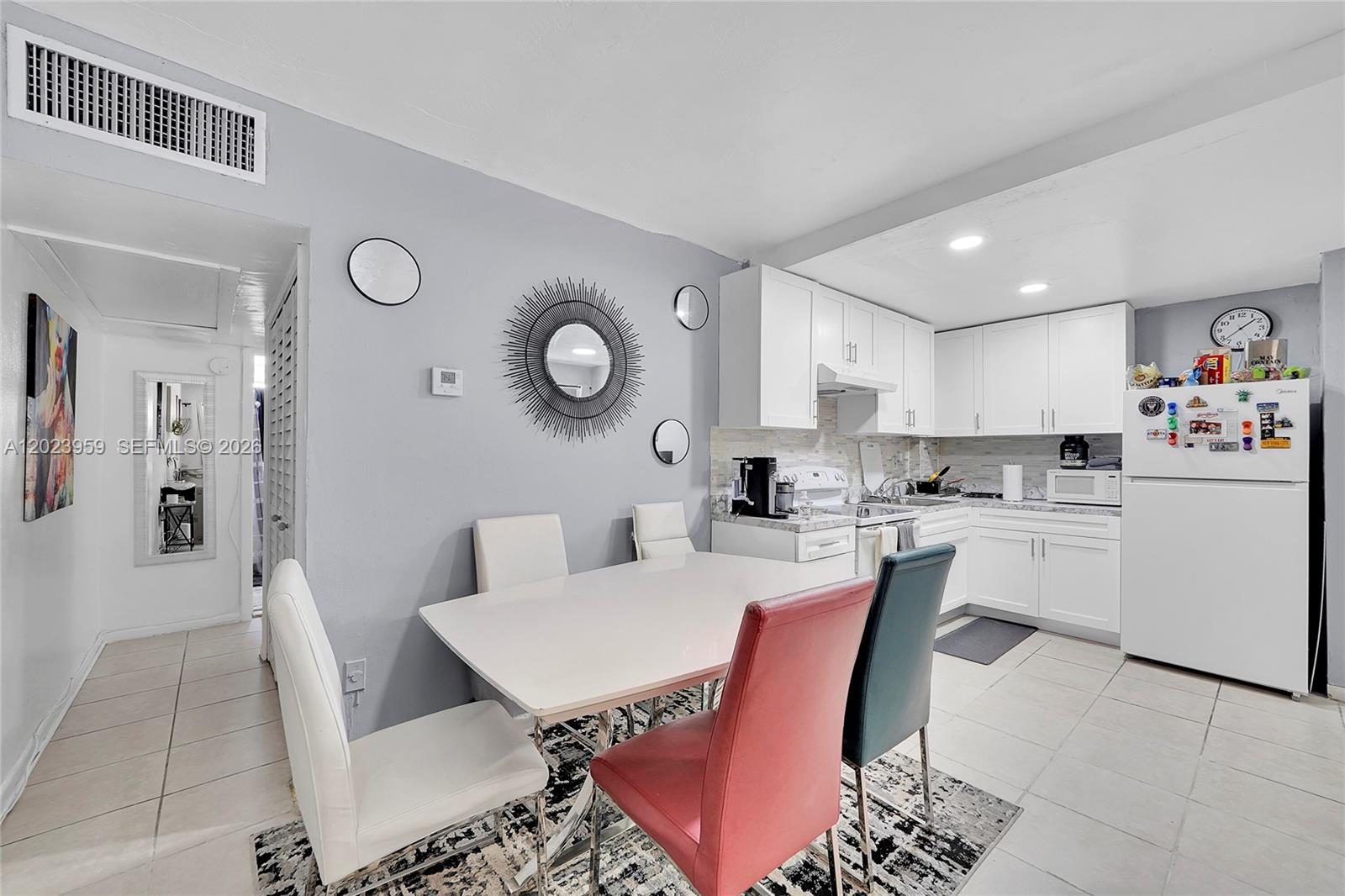 THE PALMS 51 CONDO - Residential