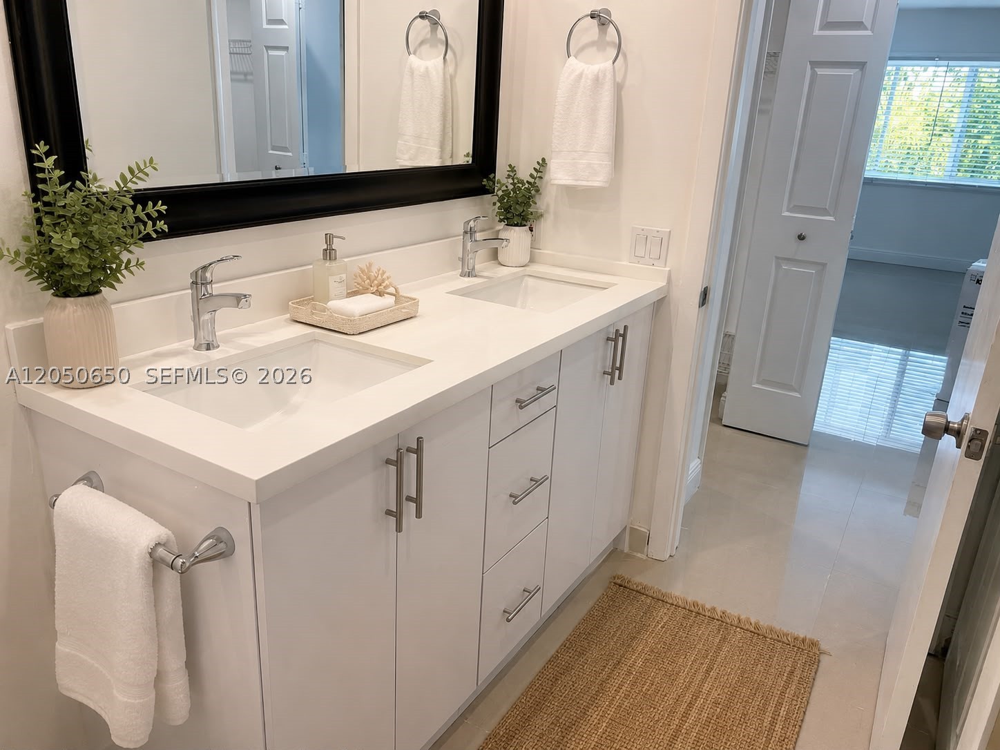 BUILDING THREE OF RACQUET - Residential Lease