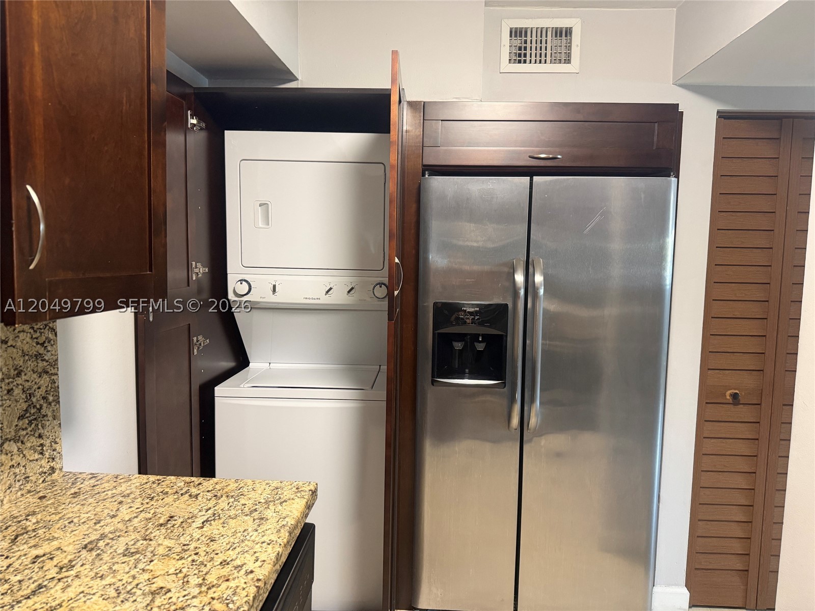 WATERVIEW CONDO - Residential Lease